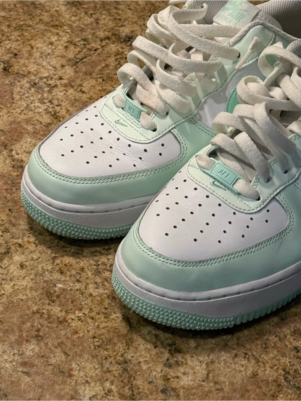 Nike Air Force 1 Mint/White Size 9 FZ4123-394